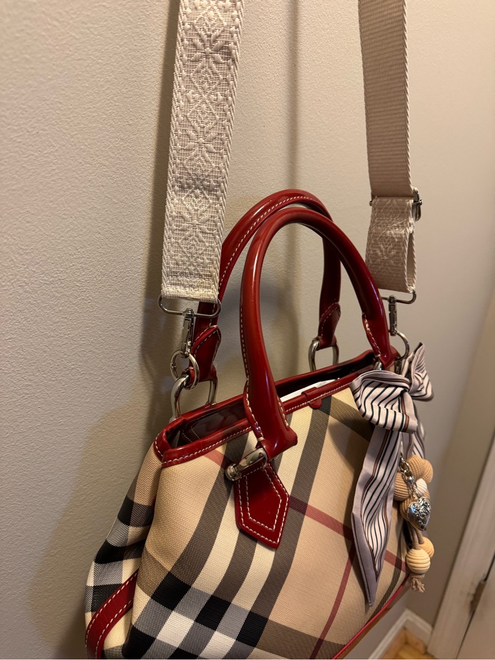 Vintage Burberry Nova Check Red Patent Satchel Y2K + Dust Bag Tags Strap Charms - Picture 10 of 15